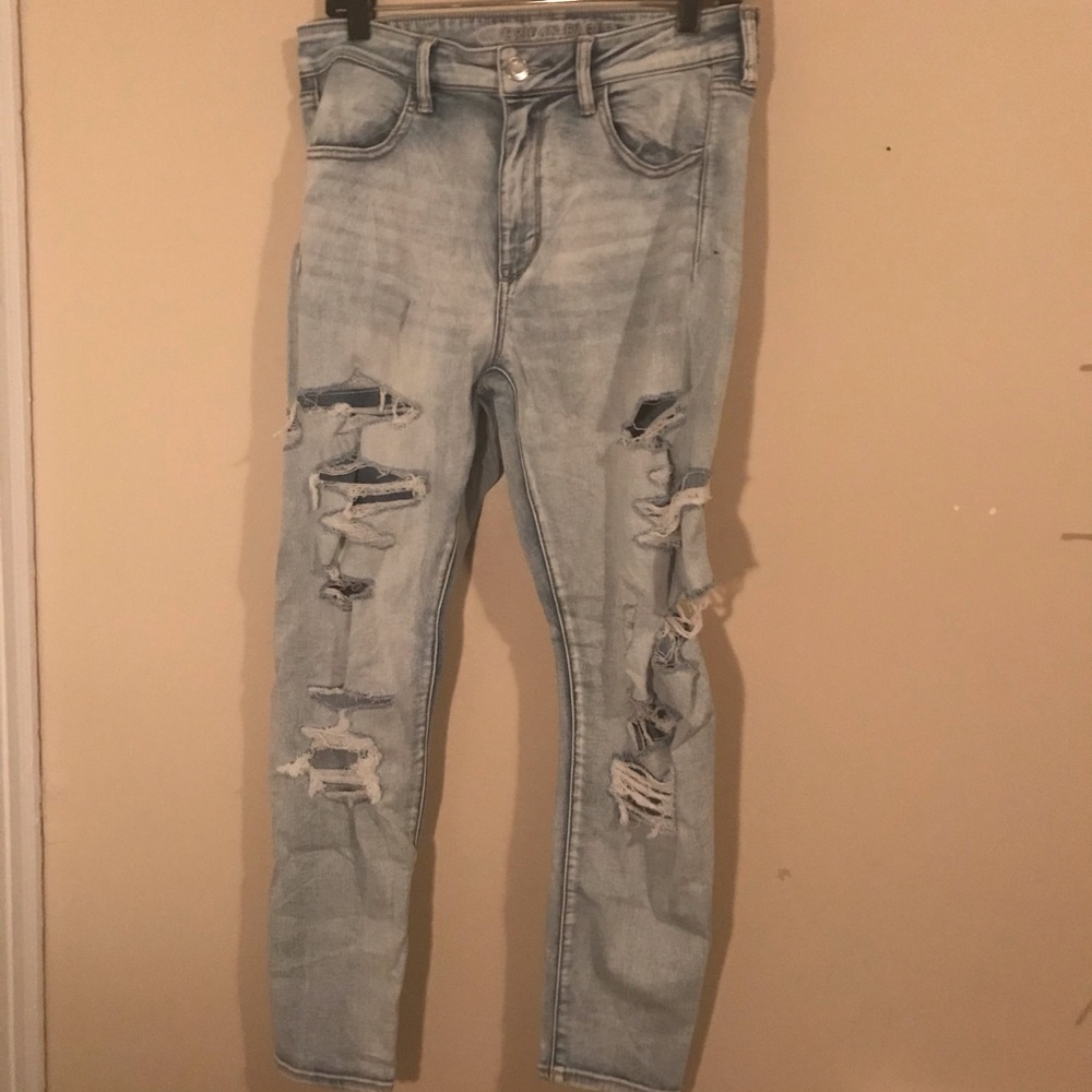 American eagle distressed low rised jeans